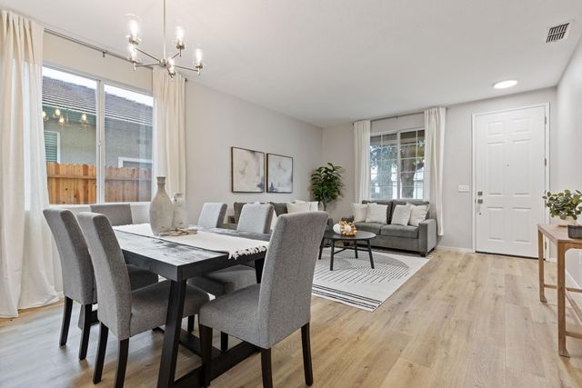 6608 Trailride Way, Citrus Heights, CA 95621