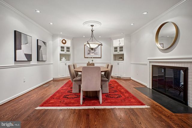 8512 BURNING TREE RD, Bethesda, MD 20817