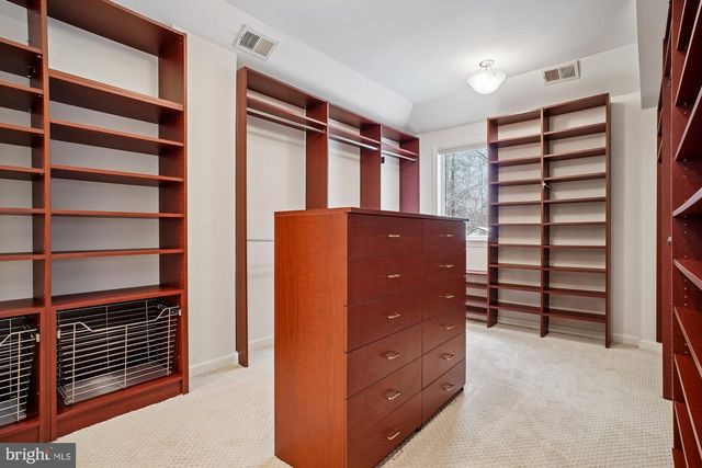 8512 BURNING TREE RD, Bethesda, MD 20817