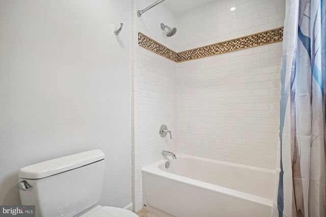 8512 BURNING TREE RD, Bethesda, MD 20817