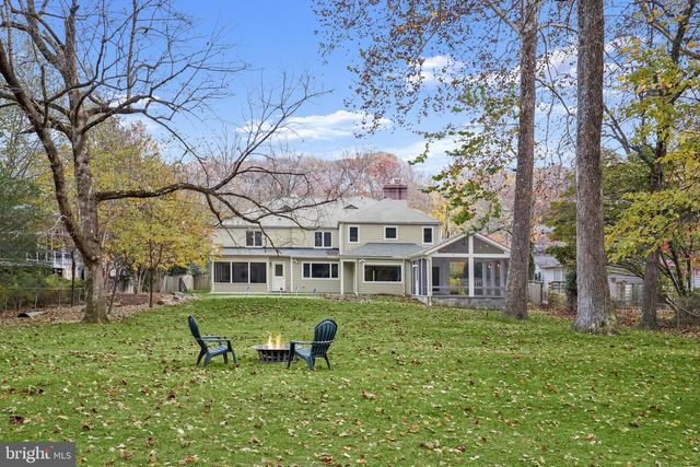 8512 BURNING TREE RD, Bethesda, MD 20817