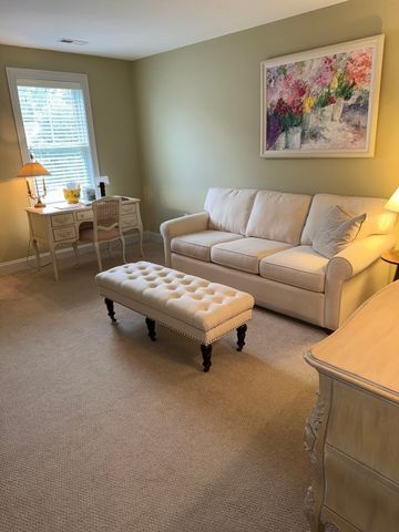 900 Greendale 3, Needham, MA 02492