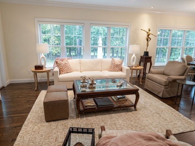 900 Greendale 3, Needham, MA 02492