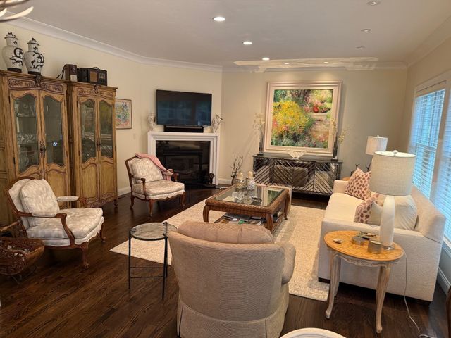 900 Greendale 3, Needham, MA 02492