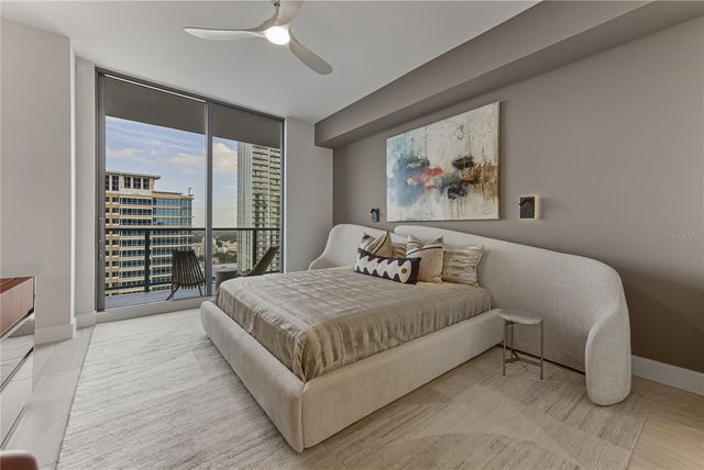 275 1ST AVENUE S 1701, St Petersburg, FL 33701