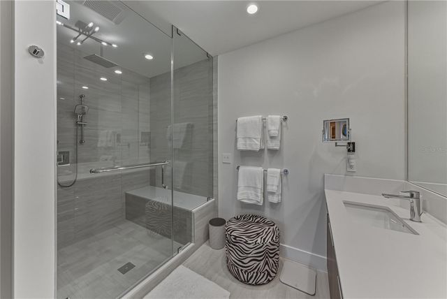 275 1ST AVENUE S 1701, St Petersburg, FL 33701