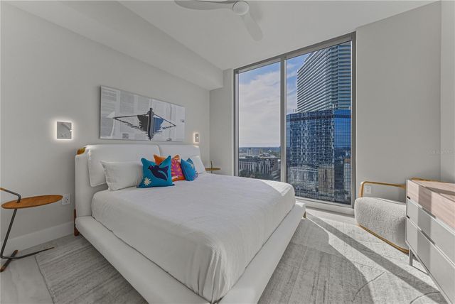 275 1ST AVENUE S 1701, St Petersburg, FL 33701