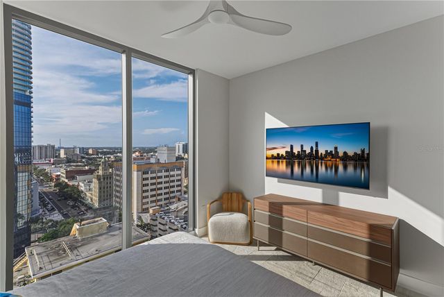 275 1ST AVENUE S 1701, St Petersburg, FL 33701