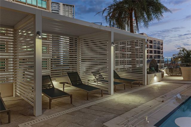 275 1ST AVENUE S 1701, St Petersburg, FL 33701