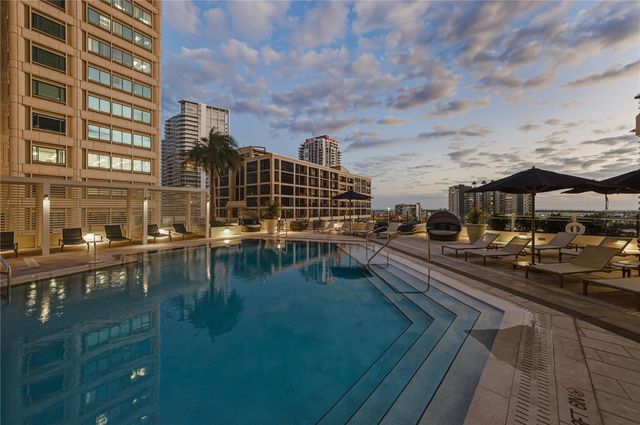 275 1ST AVENUE S 1701, St Petersburg, FL 33701