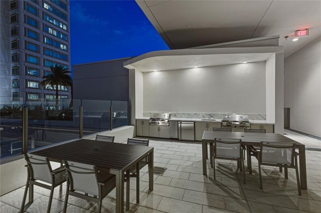 275 1ST AVENUE S 1701, St Petersburg, FL 33701