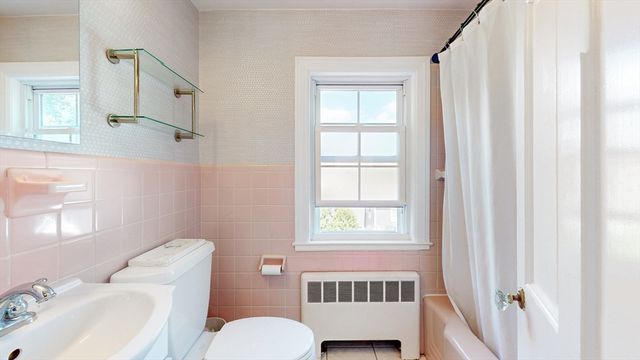 49 Ripley Rd, Medford, MA 02155