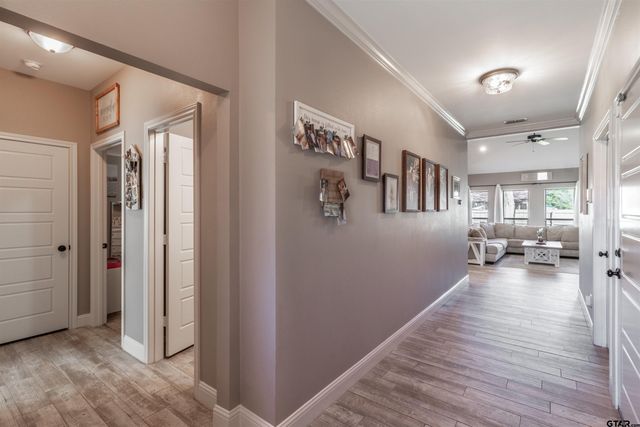 15326 Spring Oaks Dr, Lindale, TX 75771