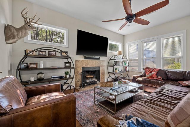 912 Romeria DR A, Austin, TX 78757