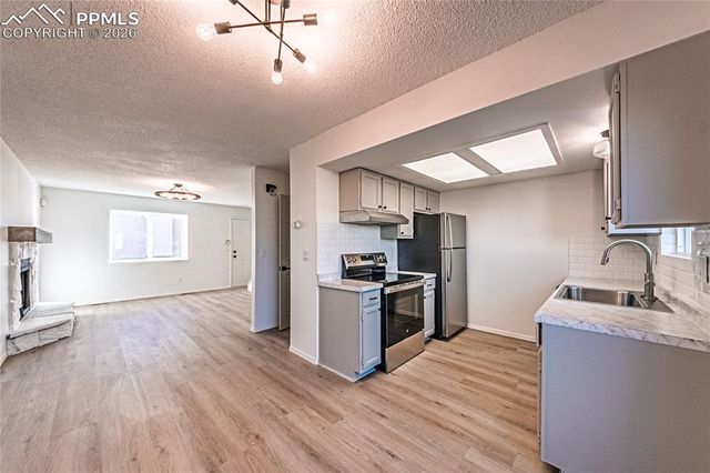 3064 Starlight Circle, Colorado Springs, CO 80916