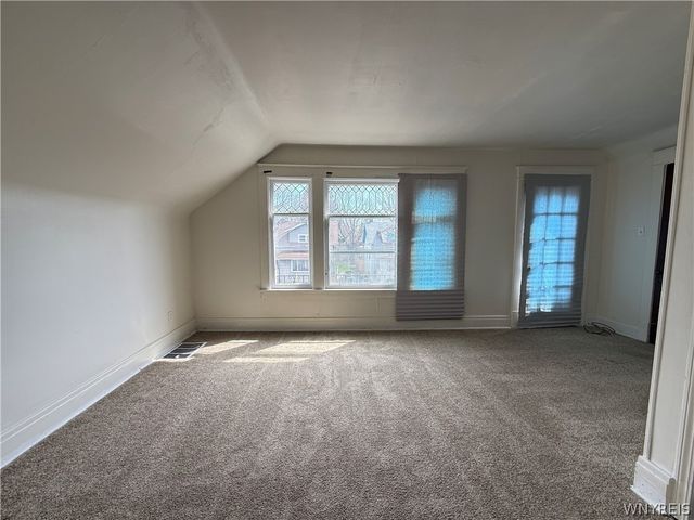 216 Newburgh Avenue, Buffalo, NY 14215