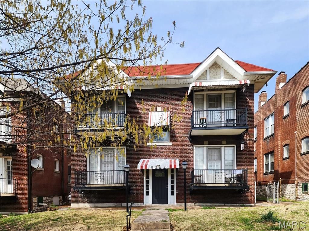 3969 Potomac Street 1W, St Louis, MO 63116