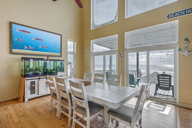 1621 E Ashley Avenue, Folly Beach, SC 29439