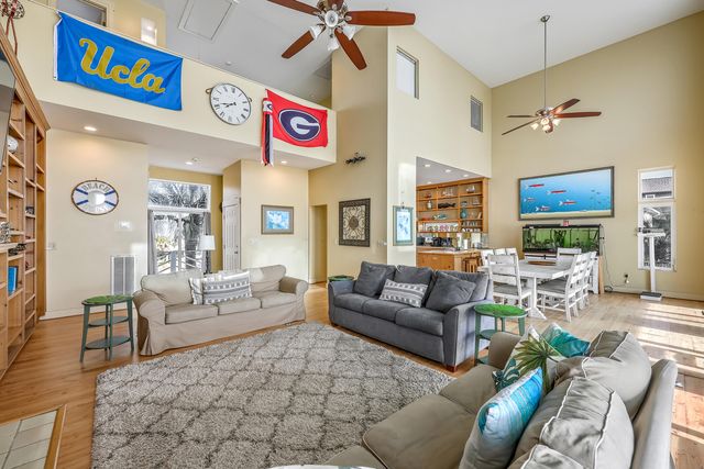 1621 E Ashley Avenue, Folly Beach, SC 29439