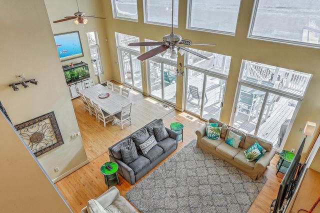 1621 E Ashley Avenue, Folly Beach, SC 29439