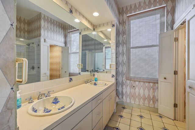 1621 E Ashley Avenue, Folly Beach, SC 29439