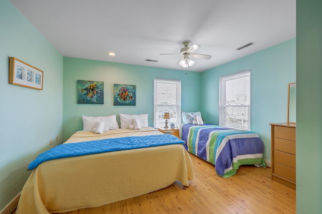 1621 E Ashley Avenue, Folly Beach, SC 29439