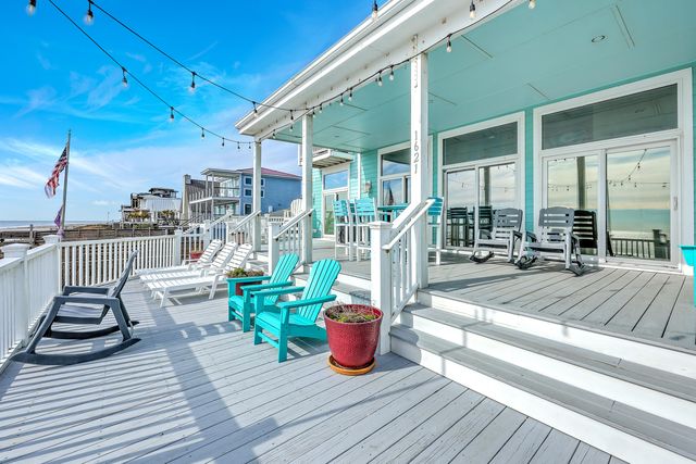 1621 E Ashley Avenue, Folly Beach, SC 29439