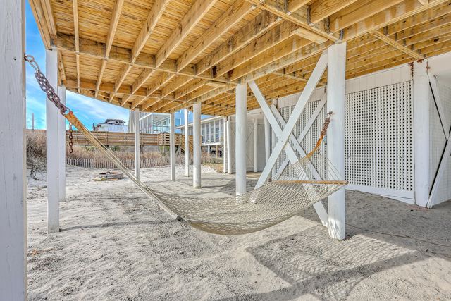 1621 E Ashley Avenue, Folly Beach, SC 29439