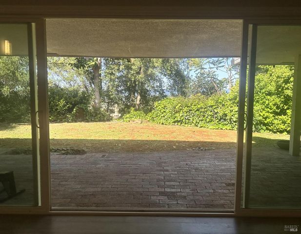 3580 Green Hill Dr, Santa Rosa, CA 95404