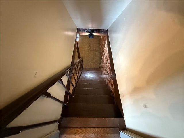 11524 Hackett Street, Sugar Creek, MO 64054