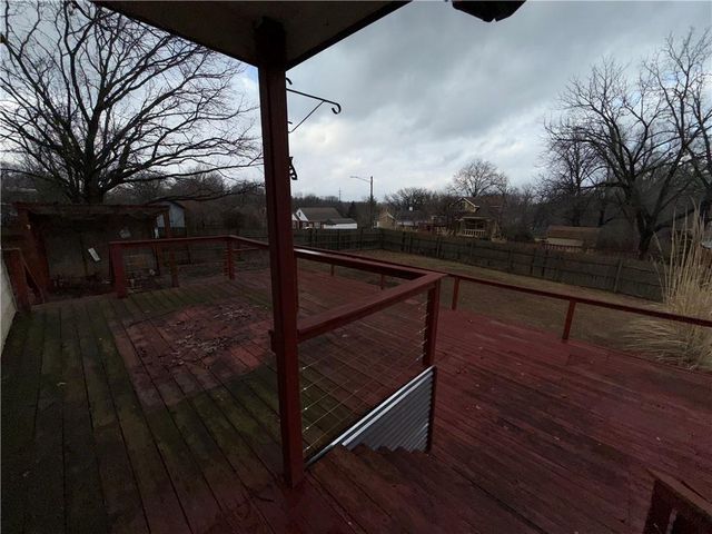 11524 Hackett Street, Sugar Creek, MO 64054