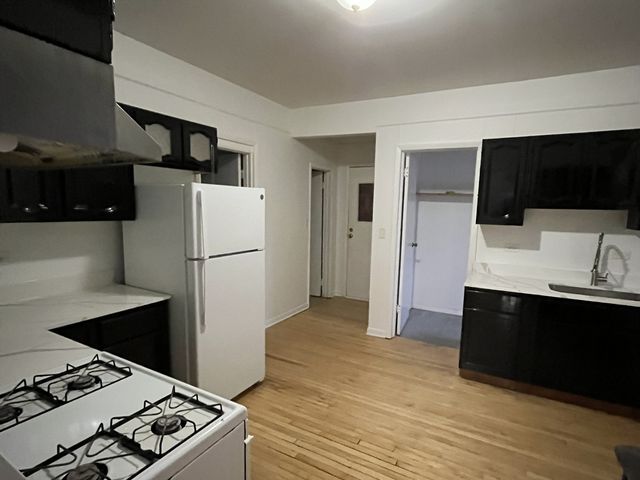 13841 Forest Avenue, Dolton, IL 60419