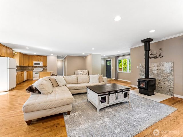 12117 179th Avenue SE, Renton, WA 98059