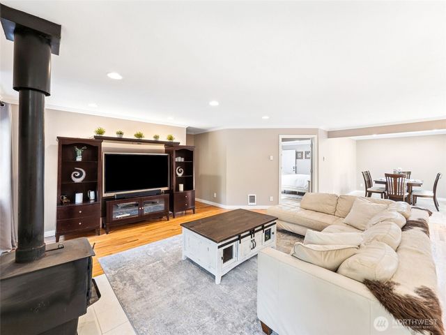 12117 179th Avenue SE, Renton, WA 98059