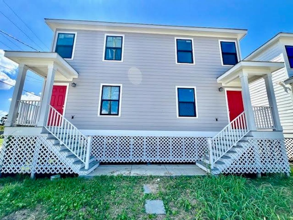 3300-3302 Metropolitan Street, New Orleans, LA 70126