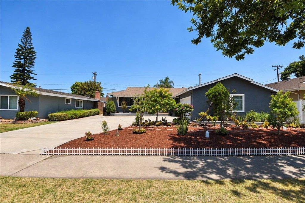 1521 W Crone, Anaheim, CA 92802 — photo 4