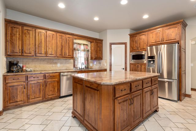 44614 E 355 Road, Ketchum, OK 74349