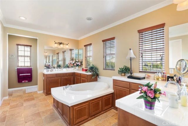 30085 Trois Valley, Murrieta, CA 92563
