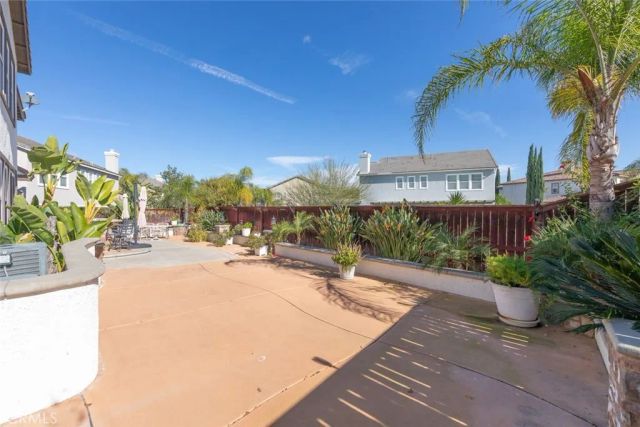 30085 Trois Valley, Murrieta, CA 92563