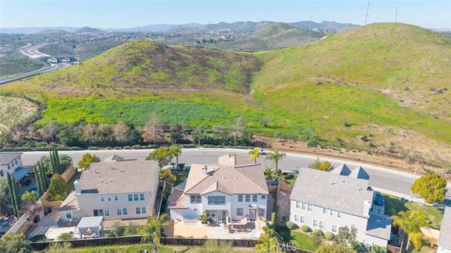 30085 Trois Valley, Murrieta, CA 92563