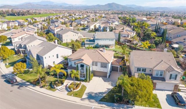 30085 Trois Valley, Murrieta, CA 92563