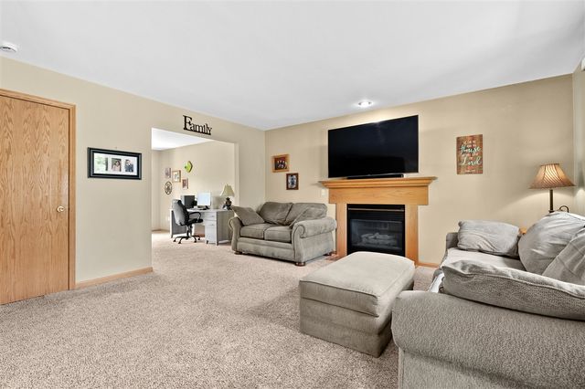 6527 Sussex Street, Portage, MI 49024