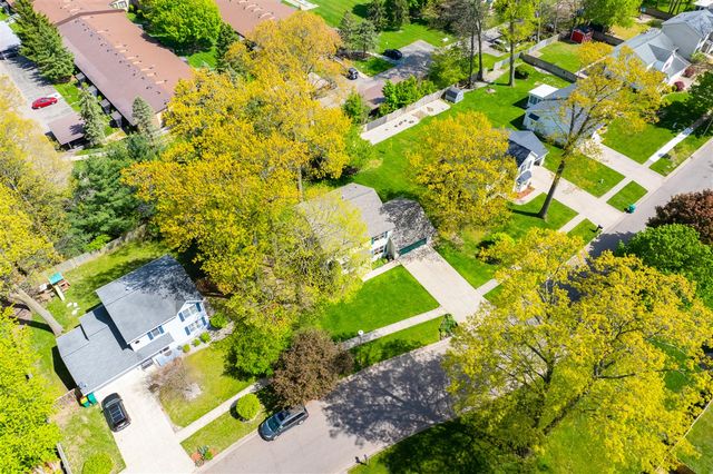 6527 Sussex Street, Portage, MI 49024