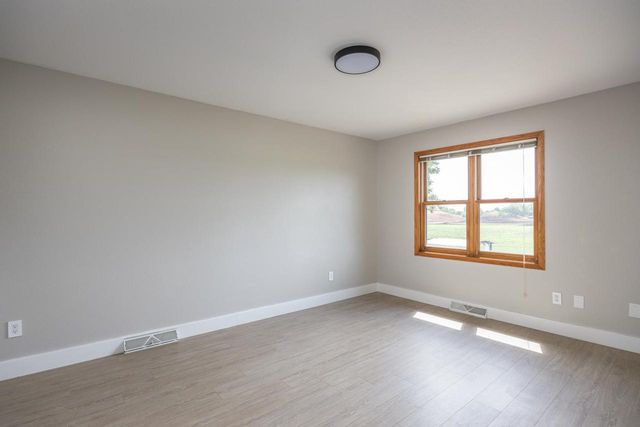 1005 FREEDOM AVENUE, Oshkosh, WI 54901