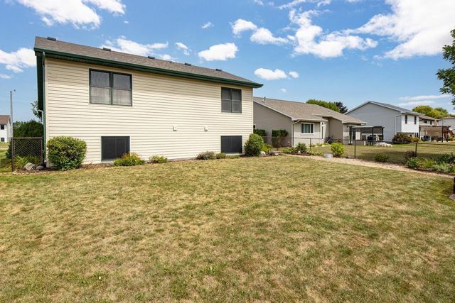 1005 FREEDOM AVENUE, Oshkosh, WI 54901