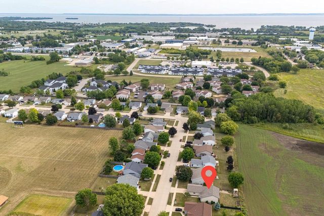 1005 FREEDOM AVENUE, Oshkosh, WI 54901