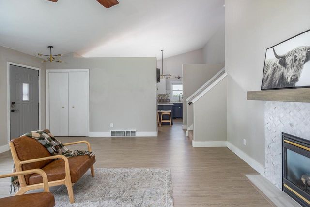 1005 FREEDOM AVENUE, Oshkosh, WI 54901