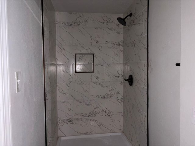 6122 Glenhurst Drive, Houston, TX 77033