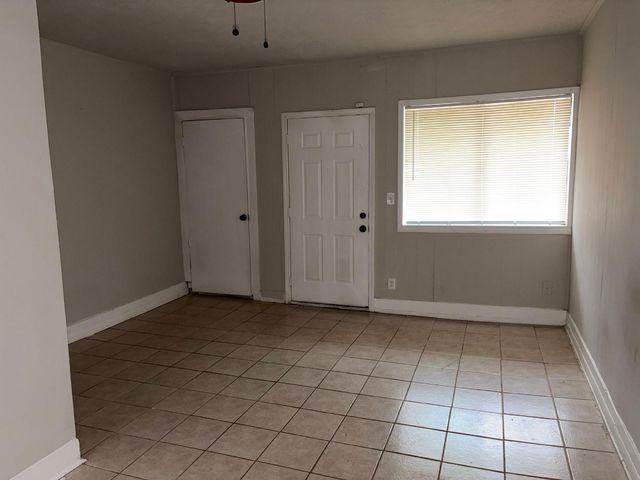 6122 Glenhurst Drive, Houston, TX 77033