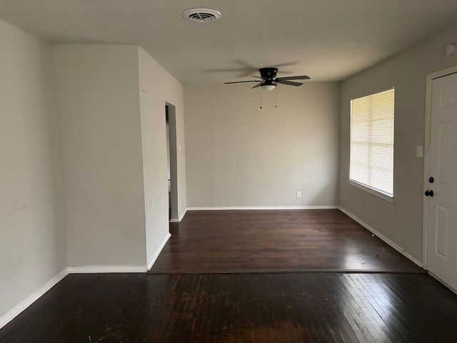 6122 Glenhurst Drive, Houston, TX 77033